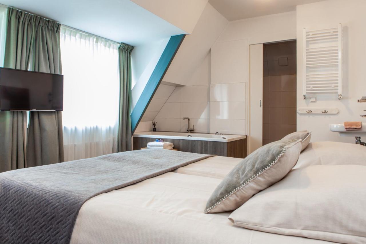 Hotel Van Renenpark Bergen Kültér fotó