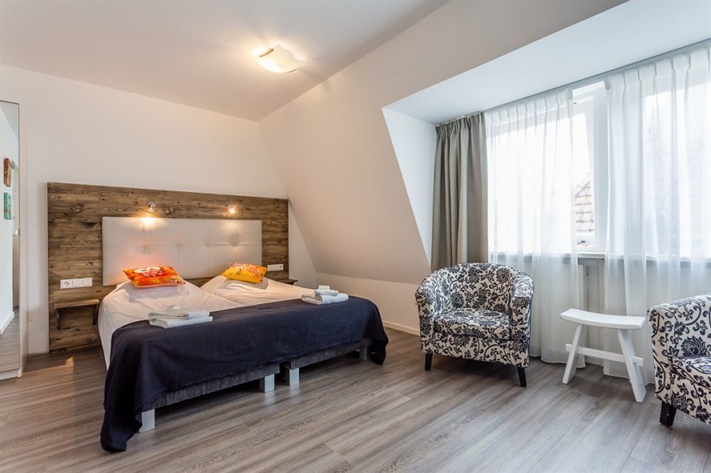 Hotel Van Renenpark Bergen Kültér fotó